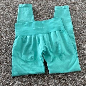 NVGTN Mint Green Contour Seamless Leggings